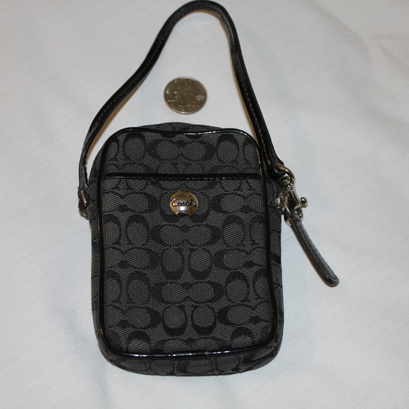 Handbags - 3 Piece Coach Wristlet & ID Wallets Lot